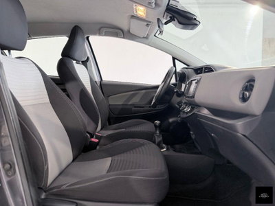 Toyota Yaris 1.0 5 porte Lounge (8)