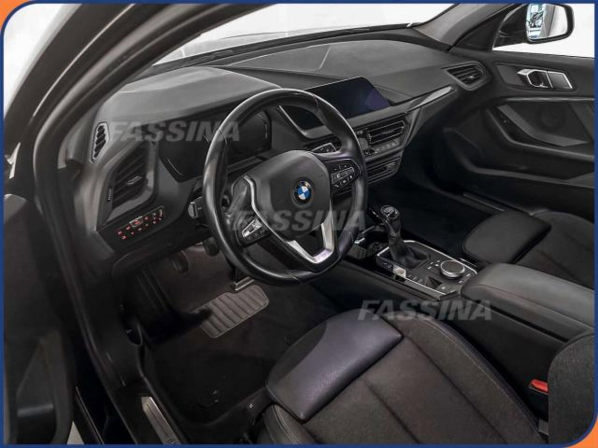 BMW Serie 1 118i Msport 136cv (5)