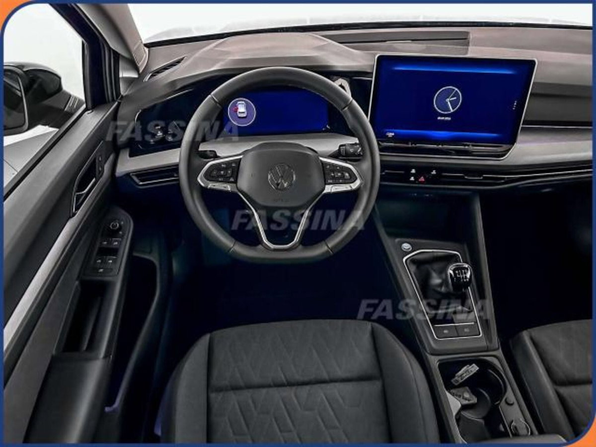 Volkswagen Golf 1.5 tsi Edition 115cv (9)