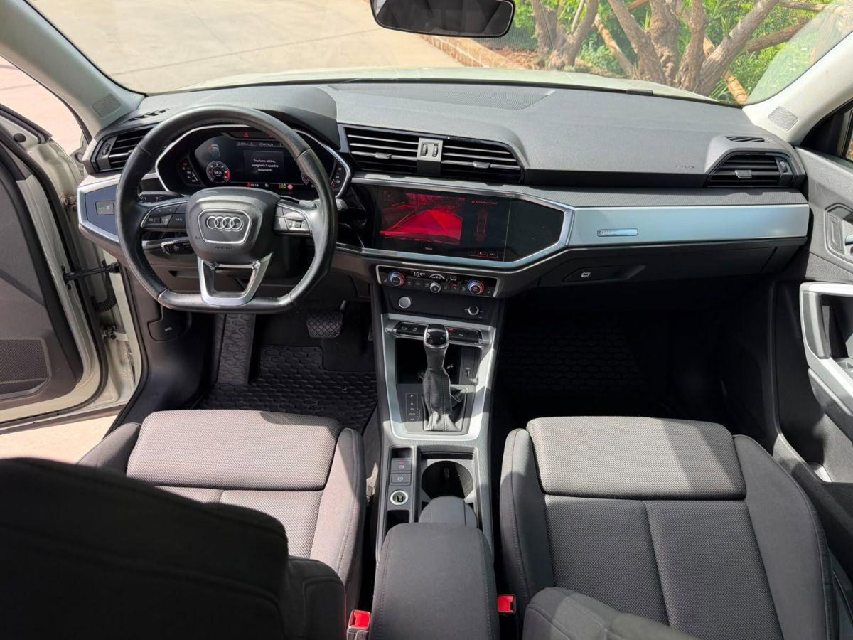 Audi Q3 Sportback 35 TDI quattro S tronic S line edition (9)