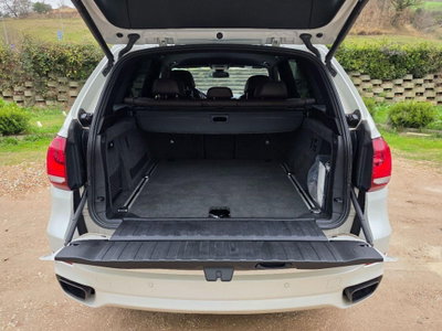 BMW X5 M50d (12)