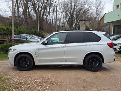 BMW X5 M50d (6)