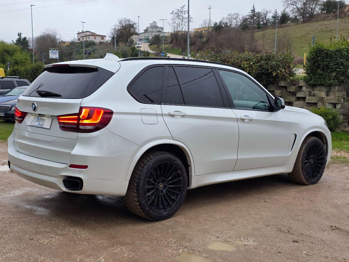 BMW X5 M50d (9)