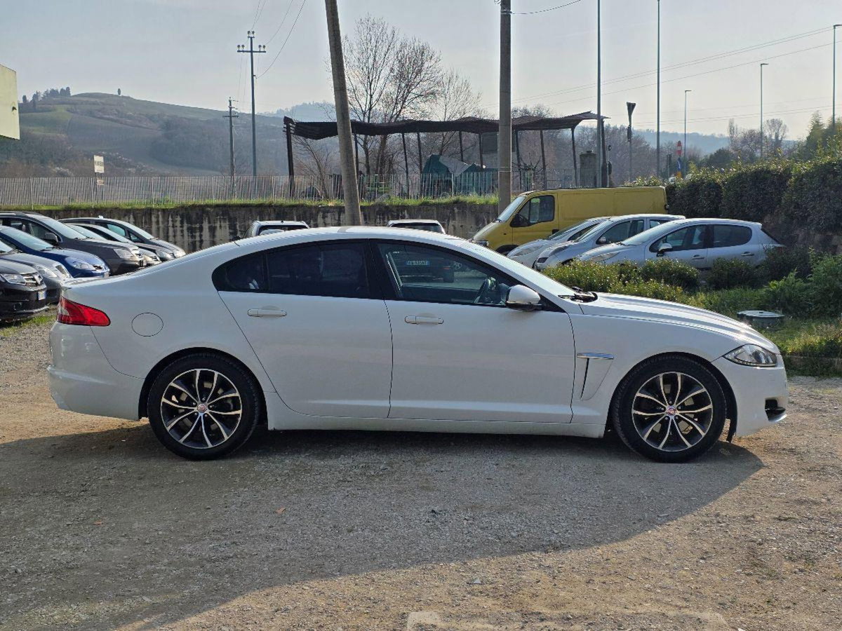 Jaguar XF 2.2 D Eco Prestige (11)