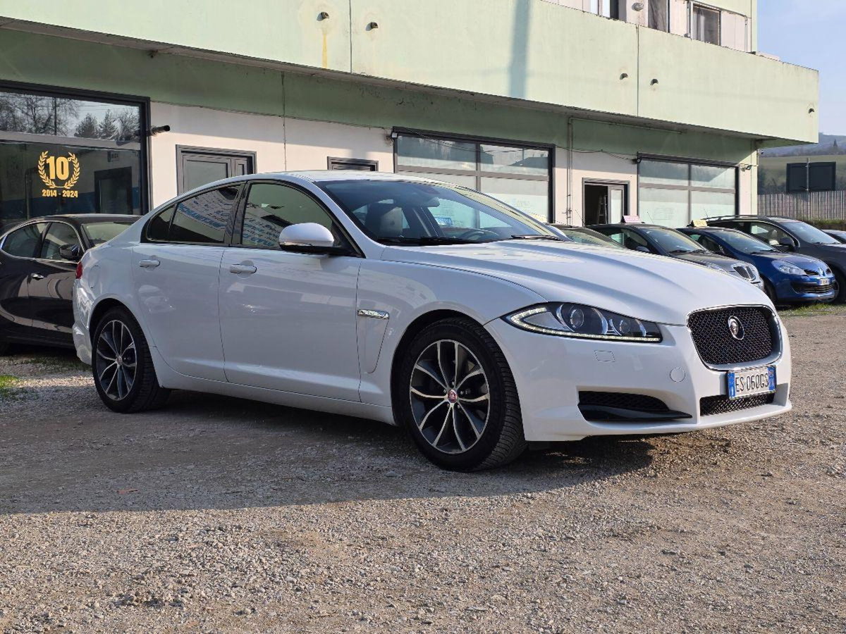 Jaguar XF 2.2 D Eco Prestige (12)