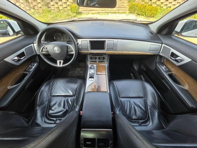 Jaguar XF 2.2 D Eco Prestige (14)