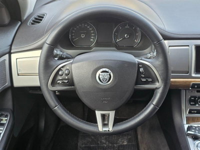 Jaguar XF 2.2 D Eco Prestige (17)