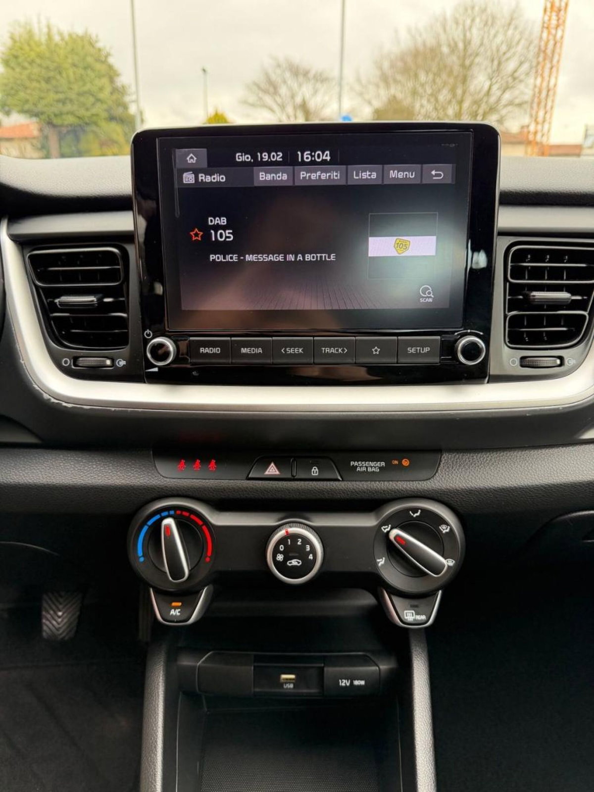 Kia Stonic 1.0 T-GDi 100 CV MHEV iMT Style (12)