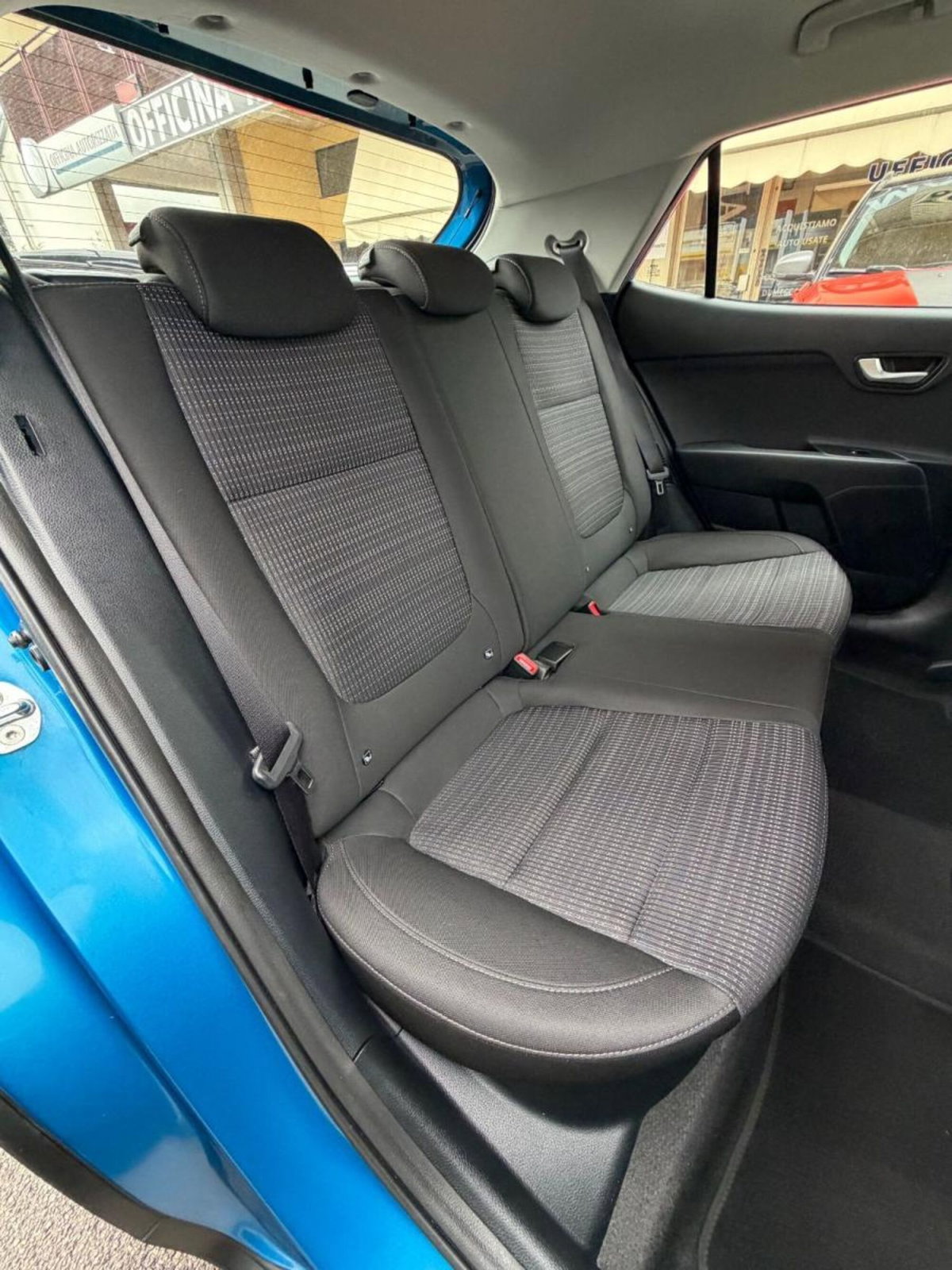 Kia Stonic 1.0 T-GDi 100 CV MHEV iMT Style (15)