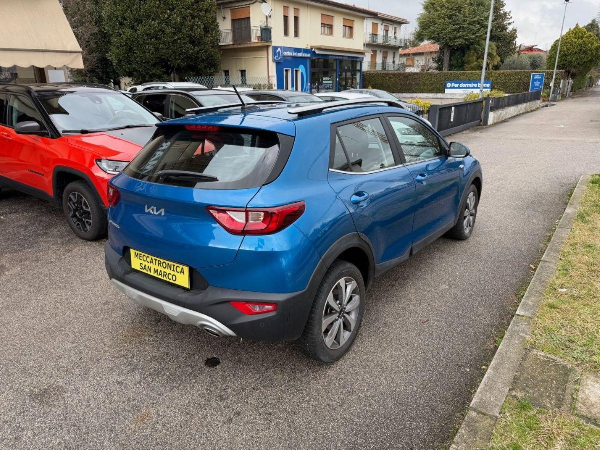 Kia Stonic 1.0 T-GDi 100 CV MHEV iMT Style (5)