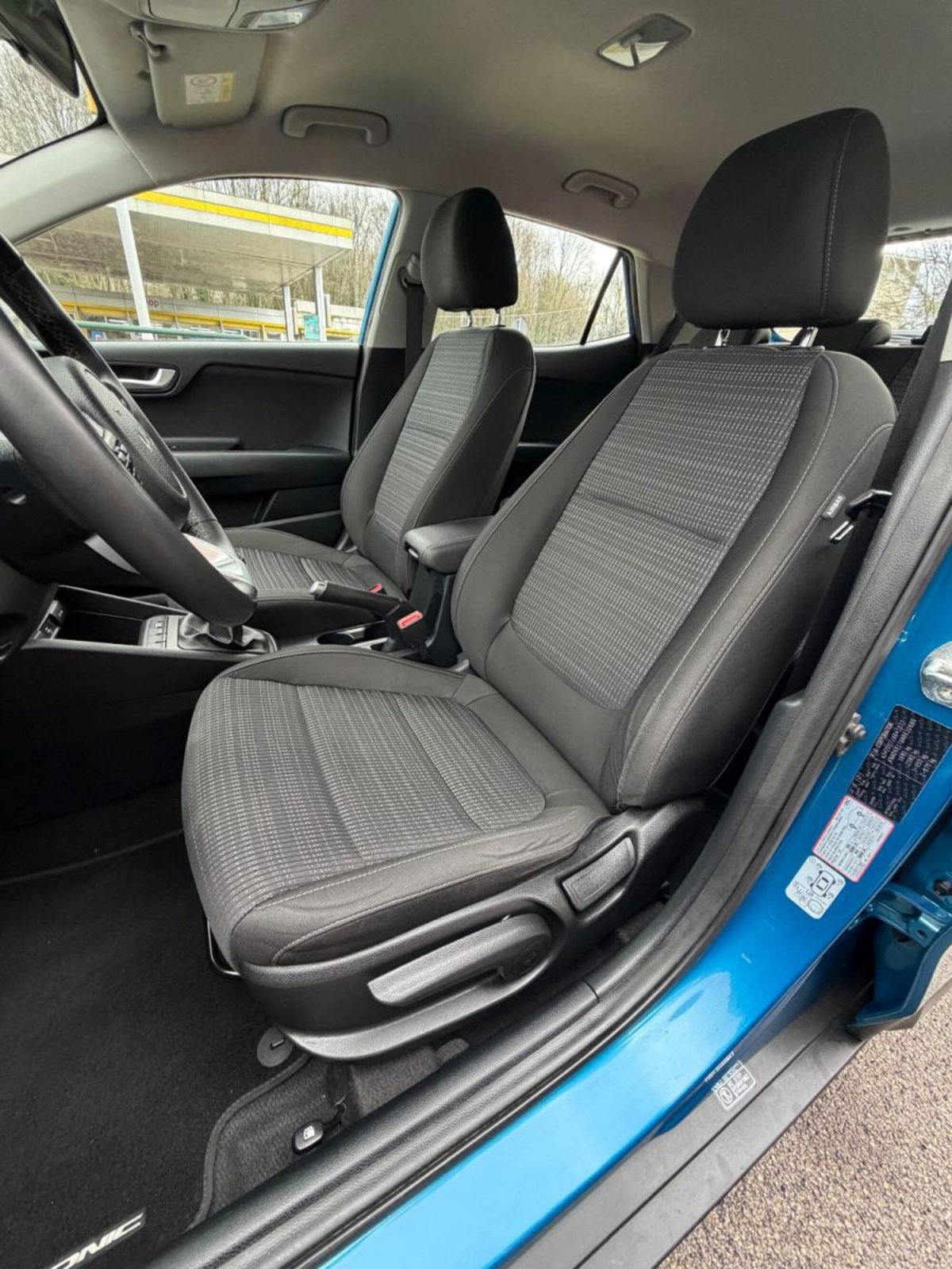 Kia Stonic 1.0 T-GDi 100 CV MHEV iMT Style (7)