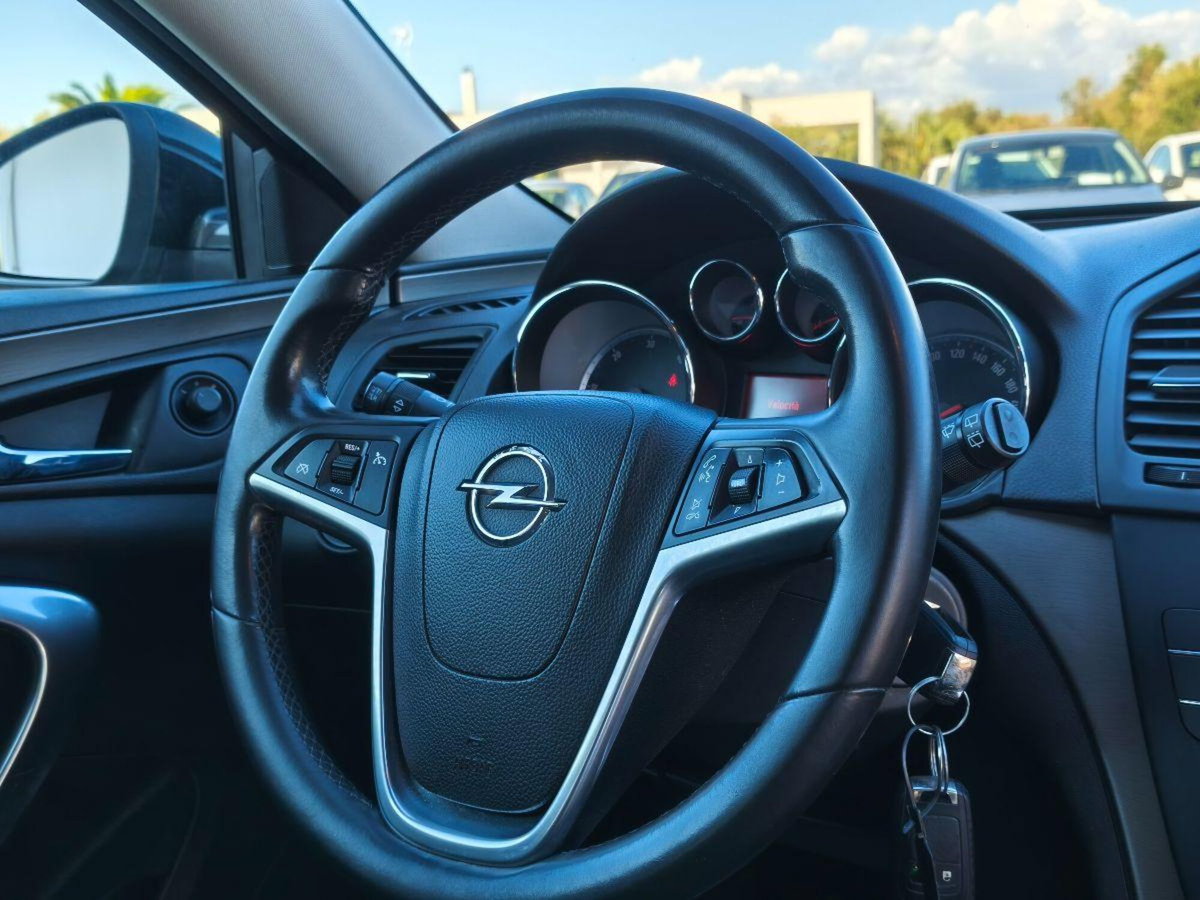 Opel Insignia Station Wagon CDTI Sports aut. Cosmo (13)