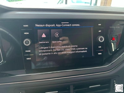 Volkswagen Taigo 1.0 TSI 110 CV DSG R-Line (13)