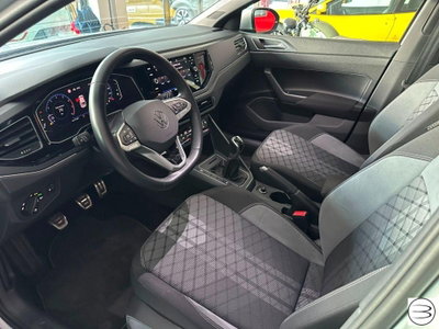 Volkswagen Taigo 1.0 TSI 110 CV DSG R-Line (8)