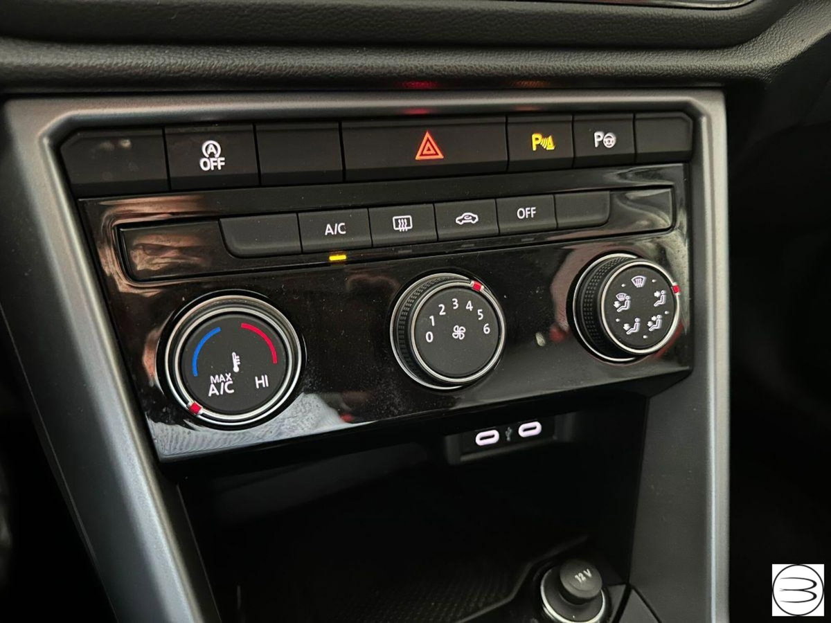 Volkswagen T-Roc 2.0 tdi Style 115cv (13)