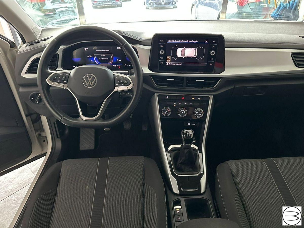Volkswagen T-Roc 2.0 tdi Style 115cv (9)