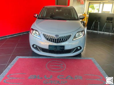 Lancia Ypsilon 1.0 FireFly 5 porte S&S Hybrid Ecochic A. Ferretti usata
