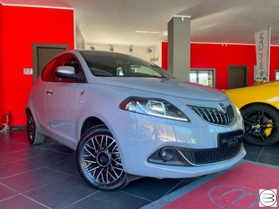 Lancia Ypsilon 1.0 FireFly 5 porte S&S Hybrid Ecochic A. Ferretti (3)