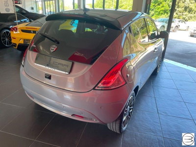 Lancia Ypsilon 1.0 FireFly 5 porte S&S Hybrid Ecochic A. Ferretti (6)