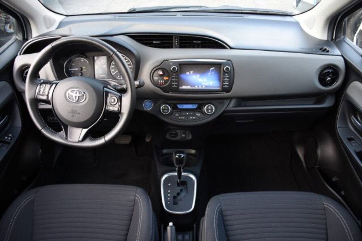 Toyota Yaris Cross 1.5 Hybrid 5p. E-CVT Premiere (7)