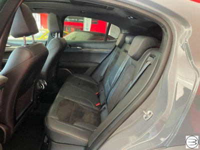 Alfa Romeo Stelvio Stelvio 2.9 Bi-Turbo V6 510 CV AT8 Quadrifoglio (13)