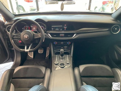 Alfa Romeo Stelvio Stelvio 2.9 Bi-Turbo V6 510 CV AT8 Quadrifoglio (14)