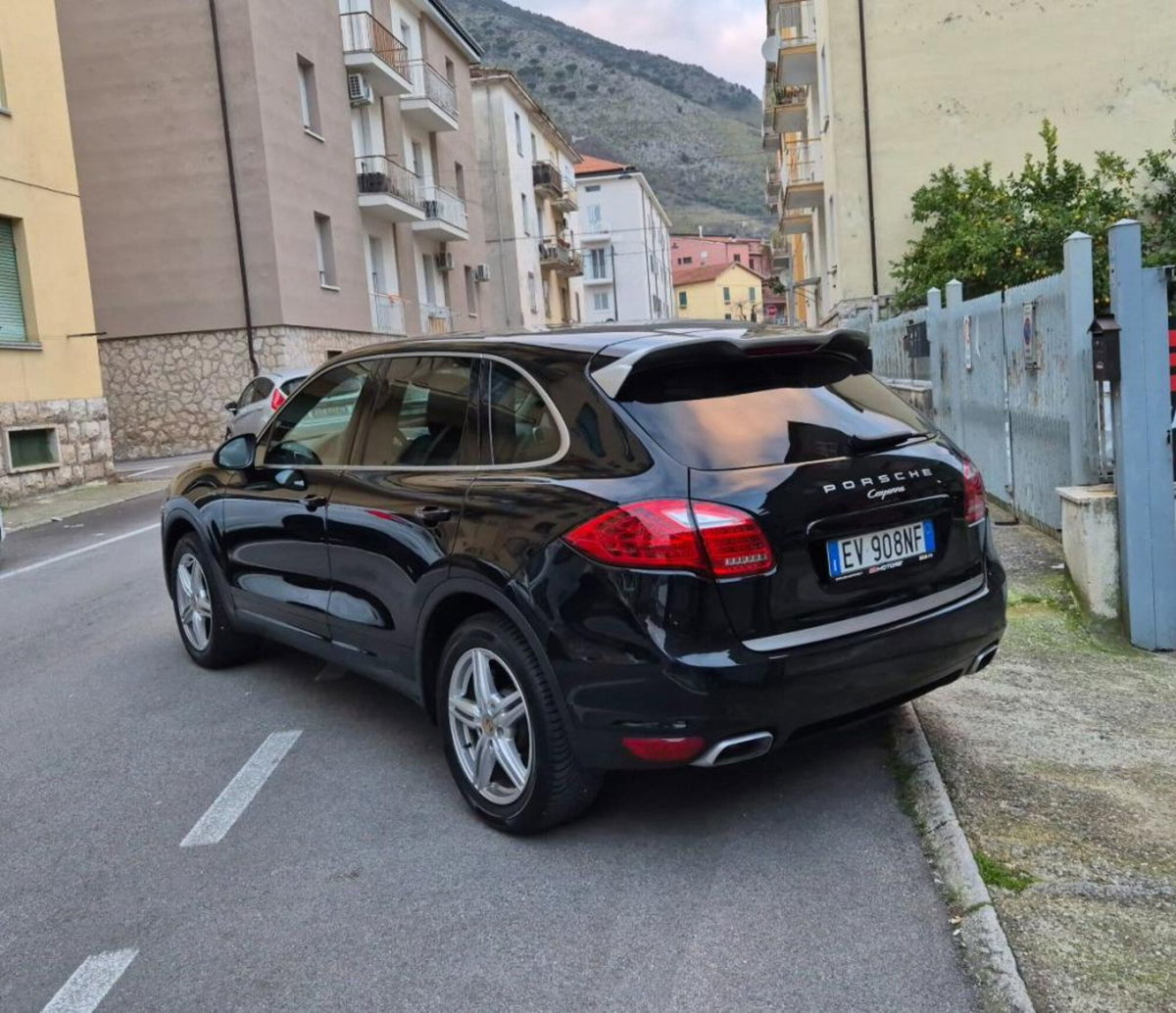 Porsche Cayenne 3.0 Diesel Platinum Edition (10)