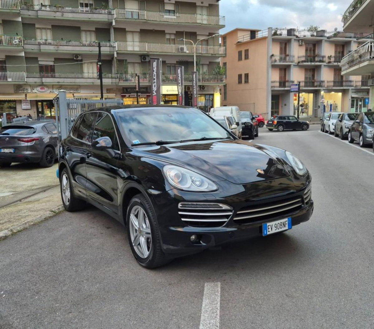 Porsche Cayenne 3.0 Diesel Platinum Edition (2)