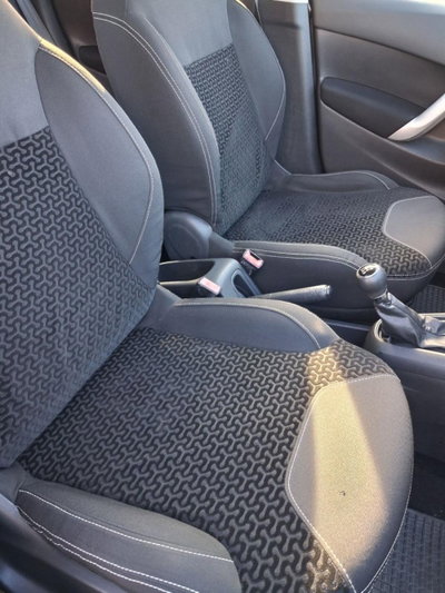 Citroen C3 1.4 Exclusive (13)