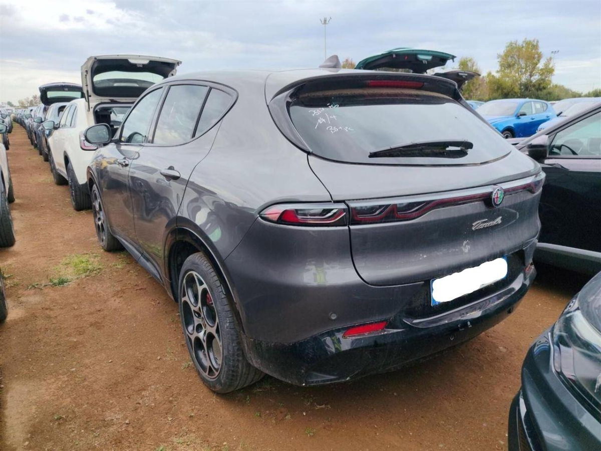 Alfa Romeo Tonale 1.6 Veloce 130cv tct6 (2)