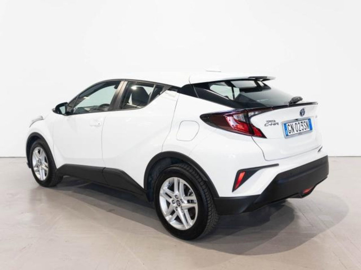Toyota Toyota C-HR 1.8 Hybrid E-CVT Style (3)