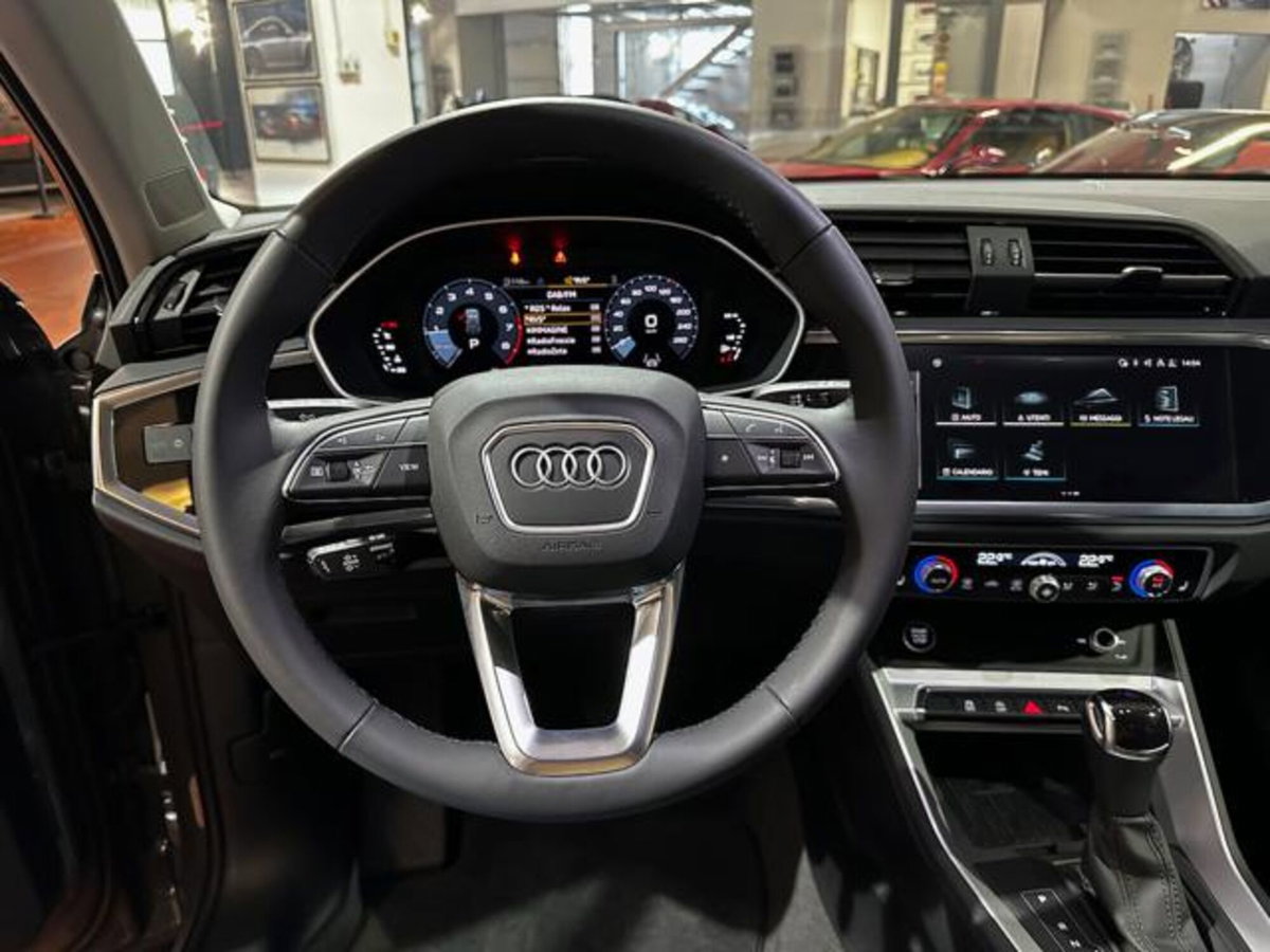 Audi Q3 35 TFSI S tronic Business Advanced (17)