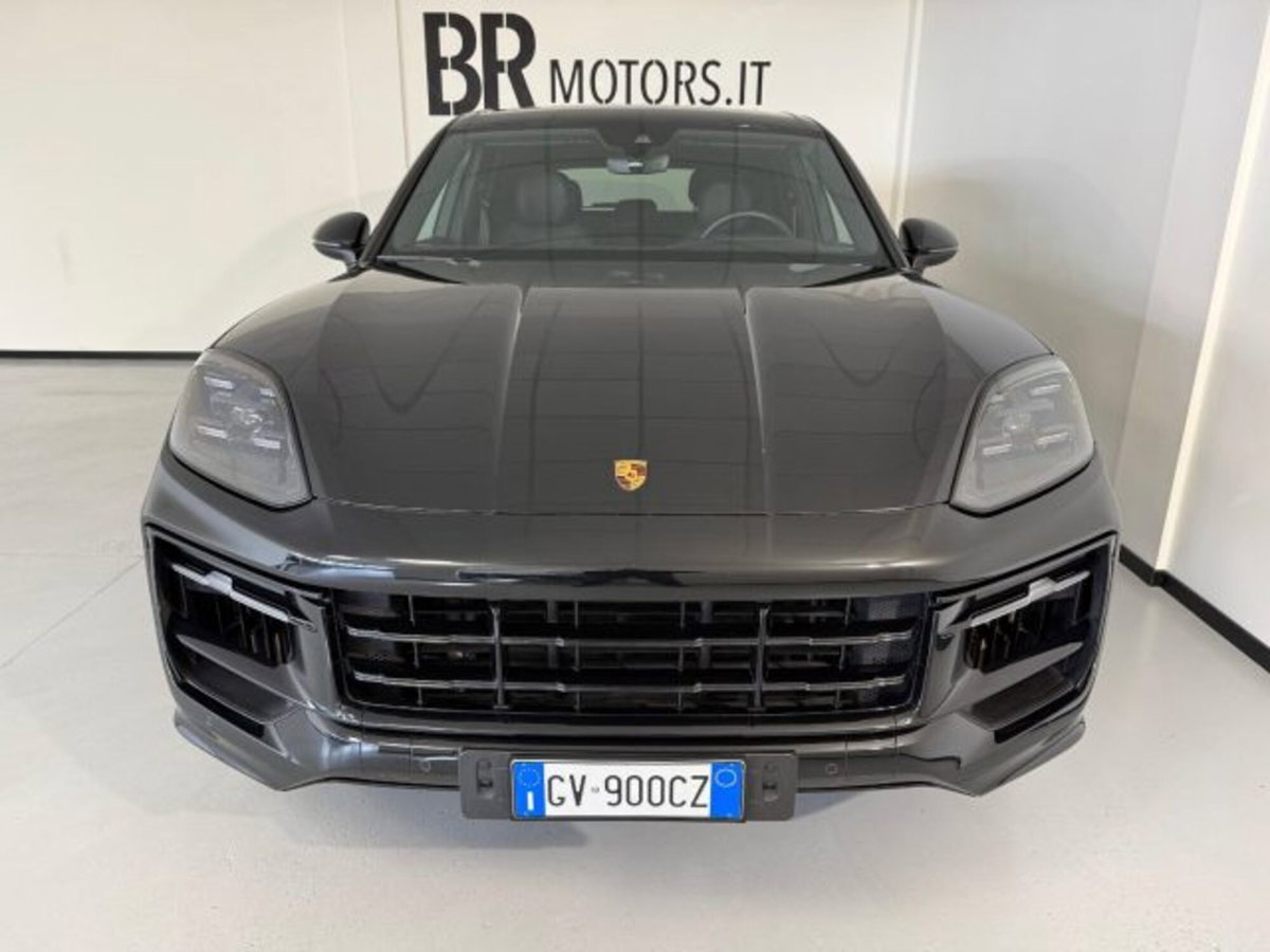 Porsche Cayenne 3.0 V6 (2)