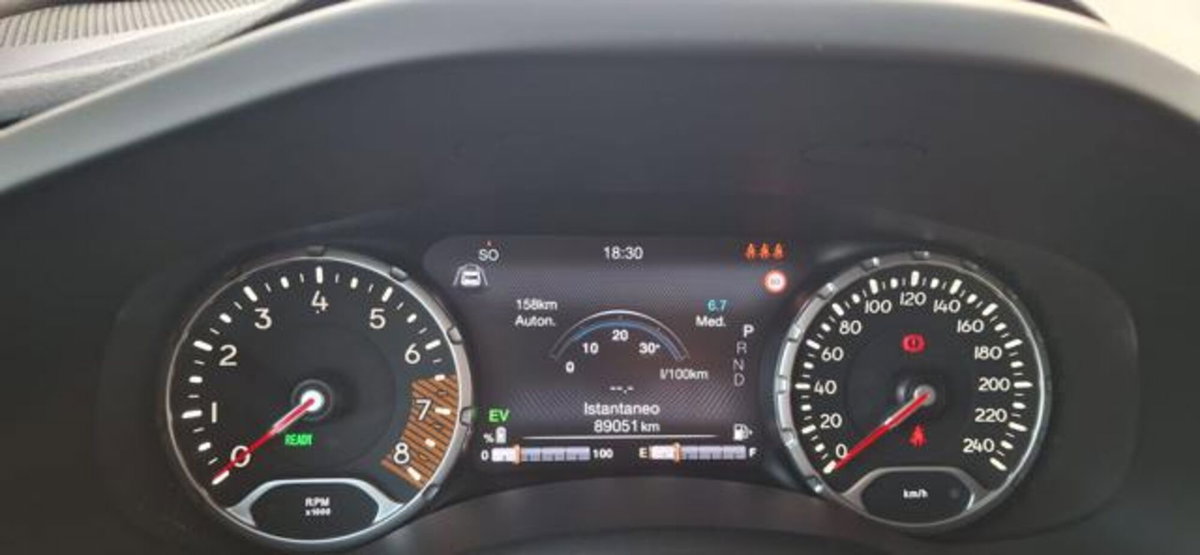 Jeep Renegade 1.5 turbo t4 mhev Renegade 2wd dct (19)