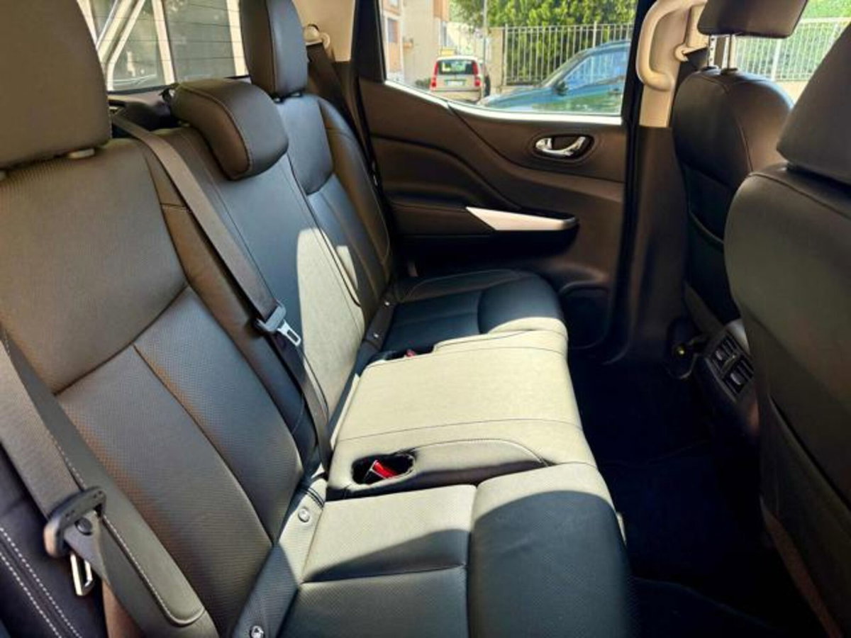 Nissan Navara 2.3 dCi 190 CV 7AT 4WD Double Cab N-Guard (8)