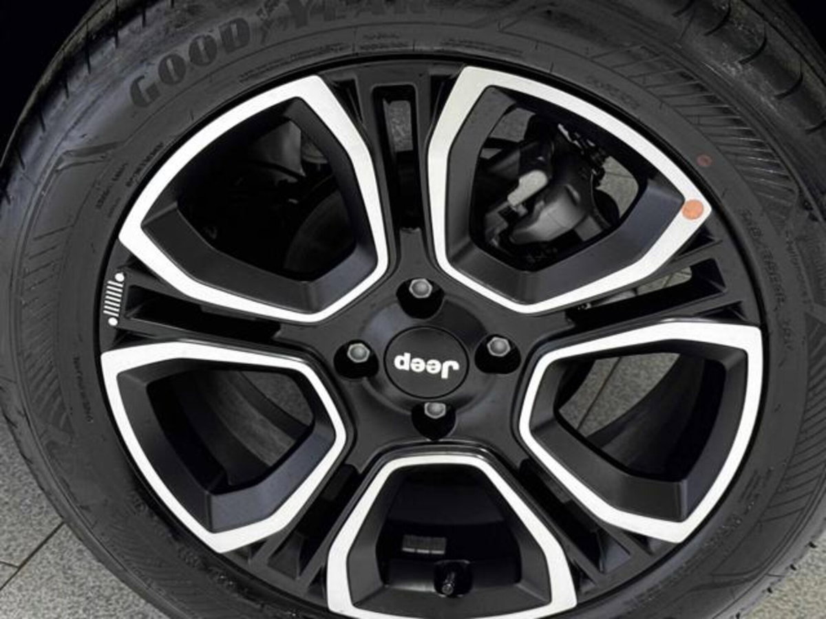 Jeep Avenger 1.2 turbo Summit fwd 100cv (16)