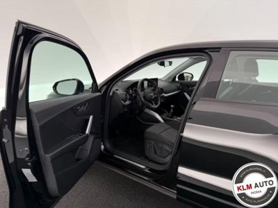 Audi Q2 Q2 35 TFSI Identity Black (14)