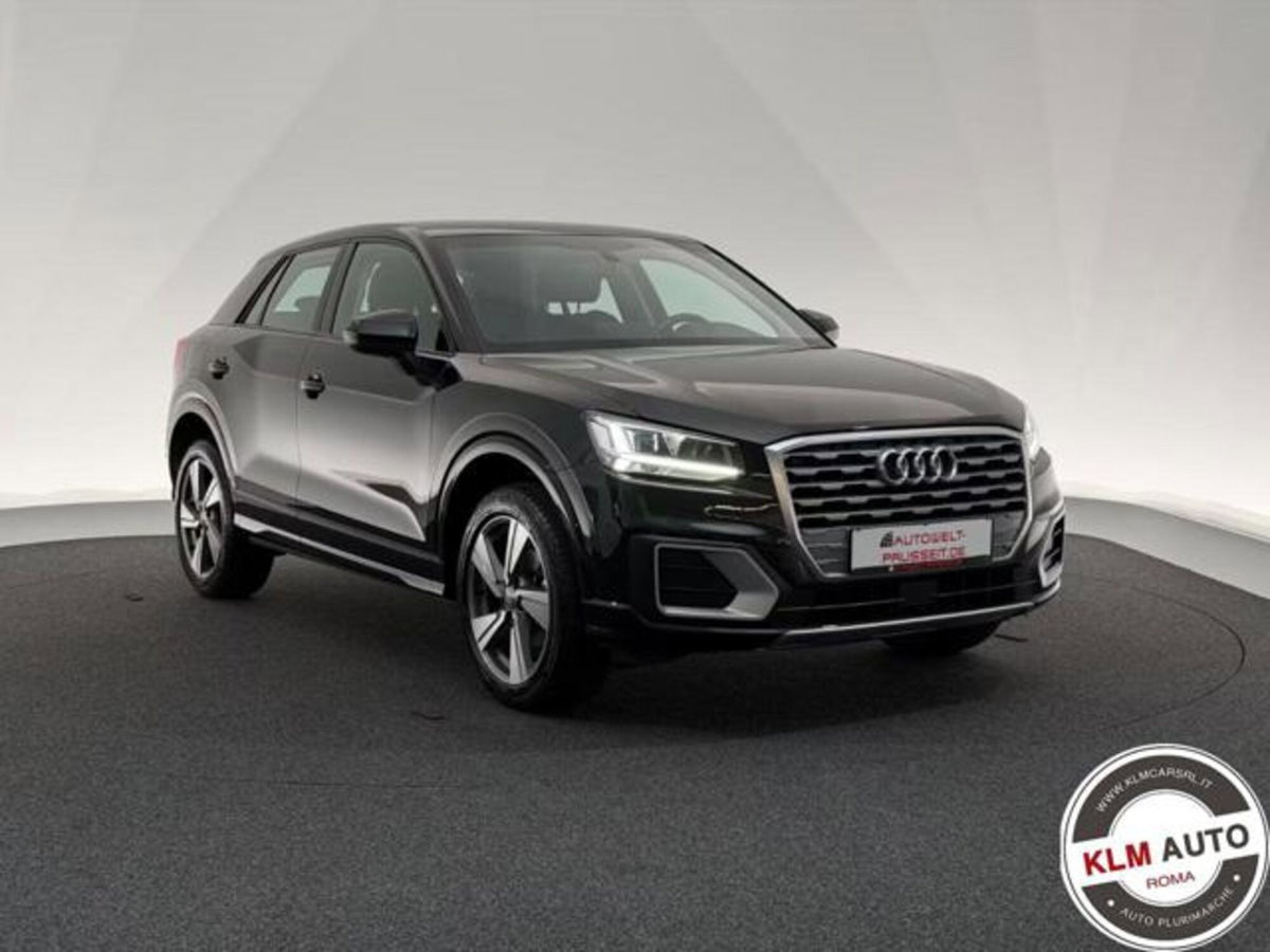 Audi Q2 Q2 35 TFSI Identity Black (2)