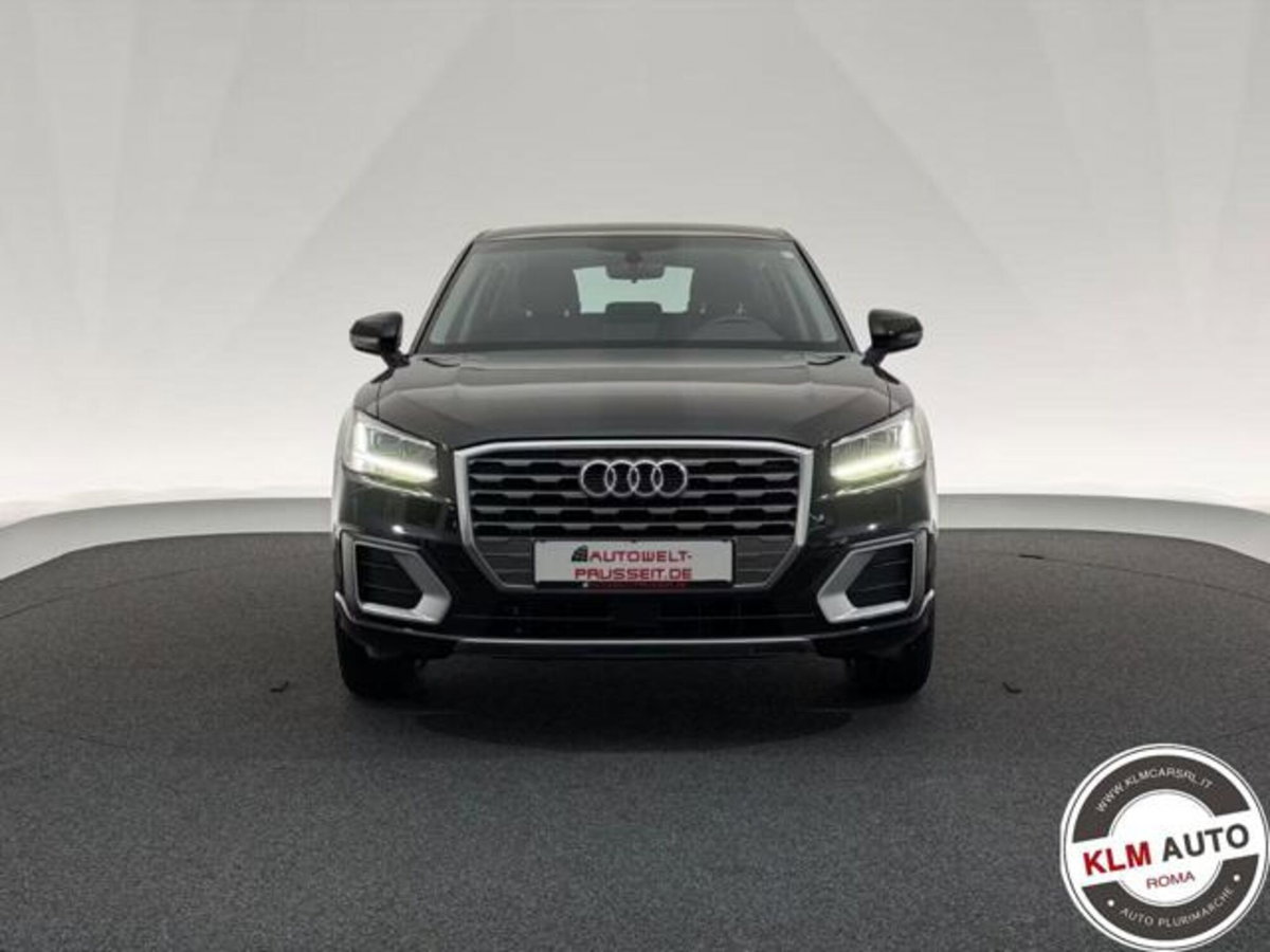 Audi Q2 Q2 35 TFSI Identity Black (3)