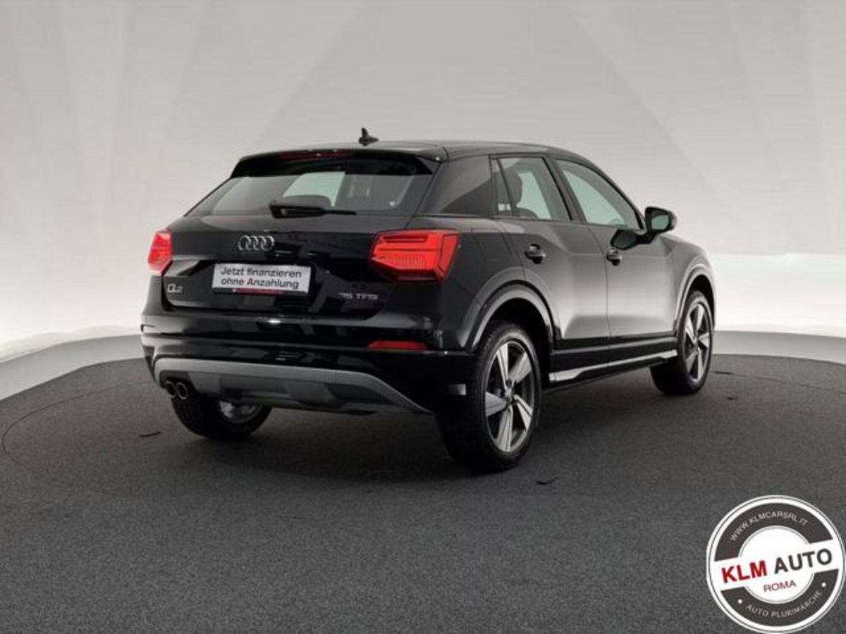Audi Q2 Q2 35 TFSI Identity Black (7)