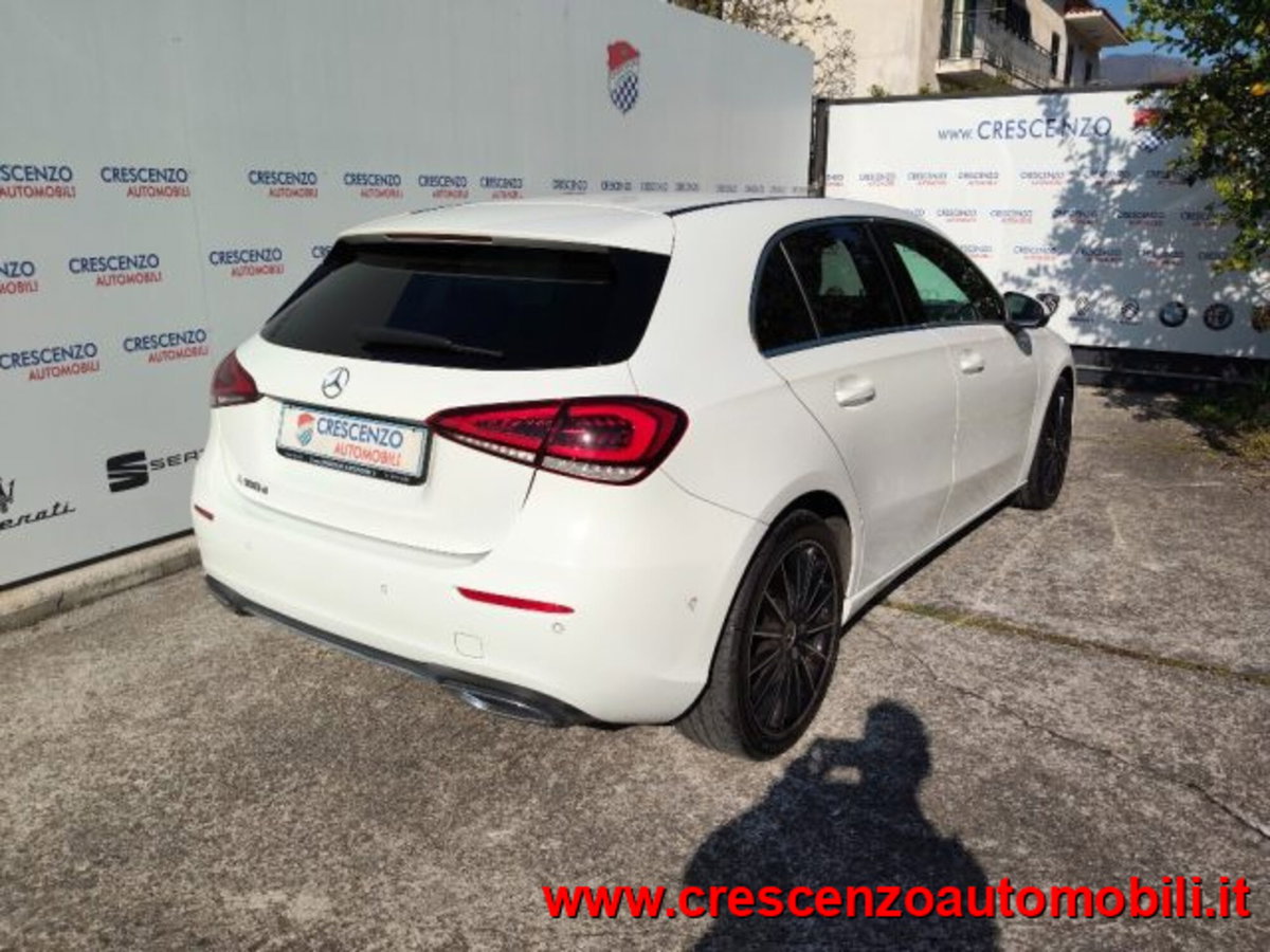 Mercedes-Benz Classe A Sedan 180 d Automatic 4p. Sport (11)