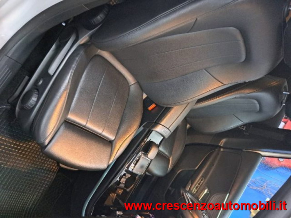 Mercedes-Benz Classe A Sedan 180 d Automatic 4p. Sport (18)