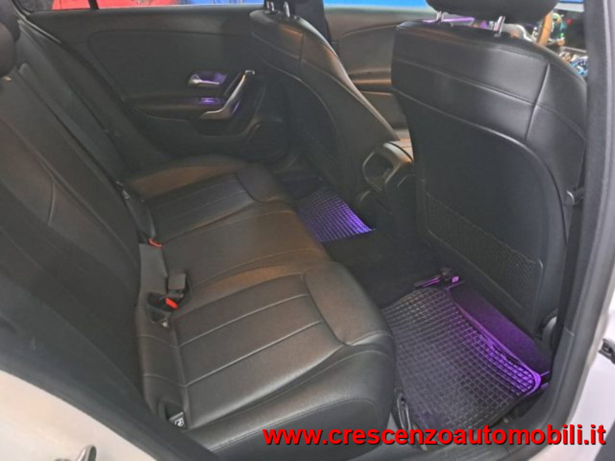Mercedes-Benz Classe A Sedan 180 d Automatic 4p. Sport (19)