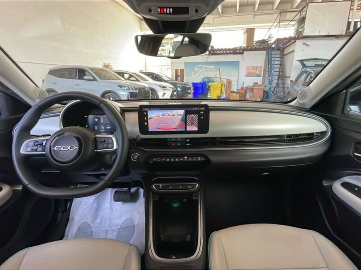 Fiat 600 1.2 hybrid La Prima 110cv auto (13)