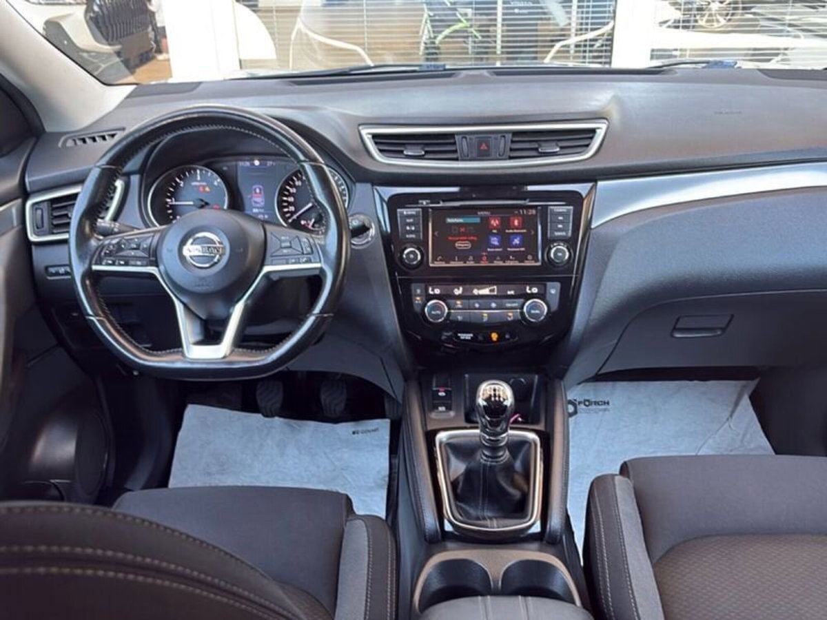 Nissan Qashqai 1.5 dCi 115 CV N-Connecta (18)