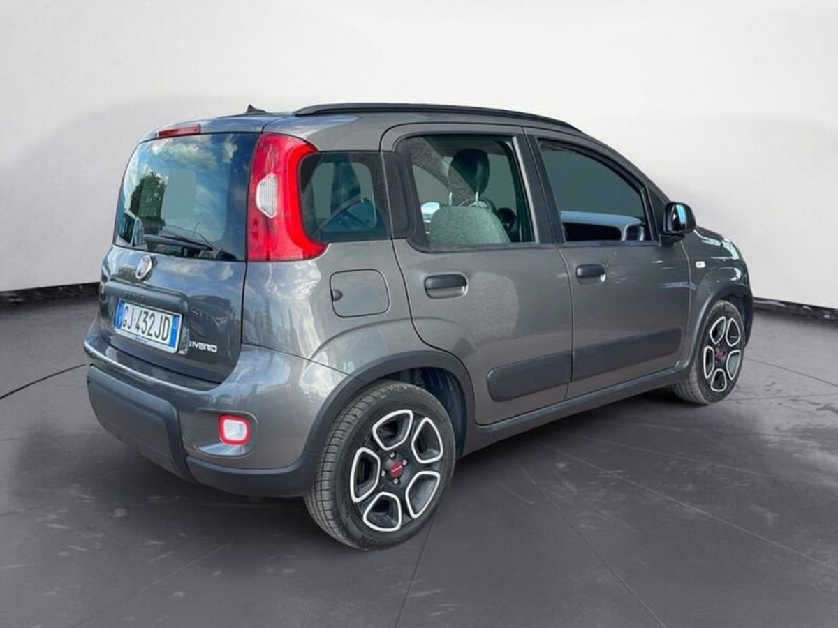 Fiat Panda 1.0 FireFly S&S Hybrid City Cross (5)