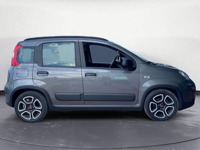 Fiat Panda 1.0 FireFly S&S Hybrid City Cross (8)