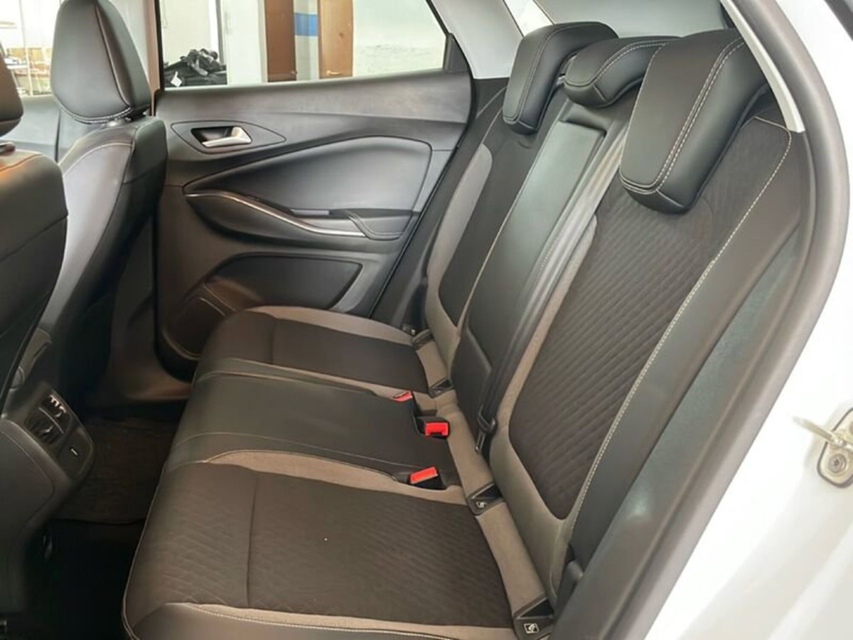 Opel Grandland X 1.5 diesel Ecotec Start&Stop Innovation (18)