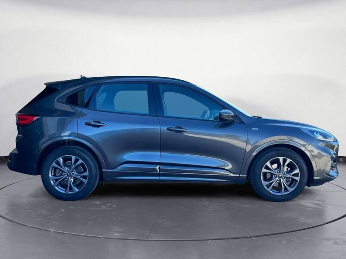 Ford Kuga 2.0 TDCI 150 CV S&S 2WD ST-Line (8)