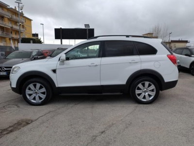 Chevrolet Captiva 2.0 VCDi LTZ (6)